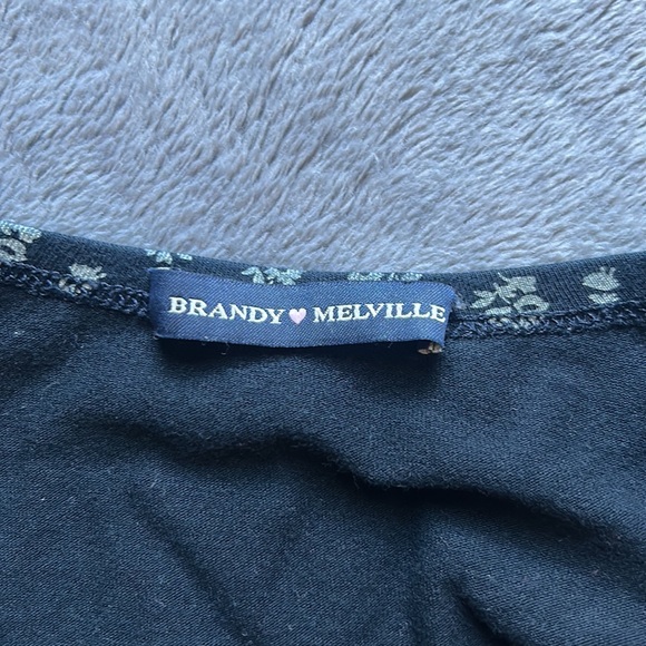 BRANDY MELVILLE floral crop top - Picture 2 of 4